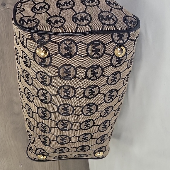 Michael Kors Gray Black Signature Handbag Purse Satchel - Picture 10 of 15